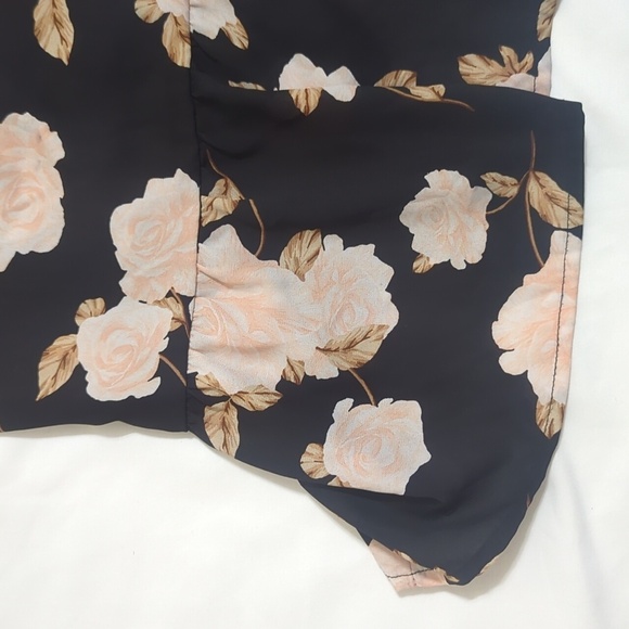 Torrid Georgette Drop Waist Halter Top, Color Floral Black Size 1X - Picture 7 of 15